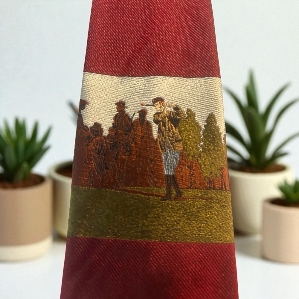 100%italian Silk Necktie Maroon W/ Golfer